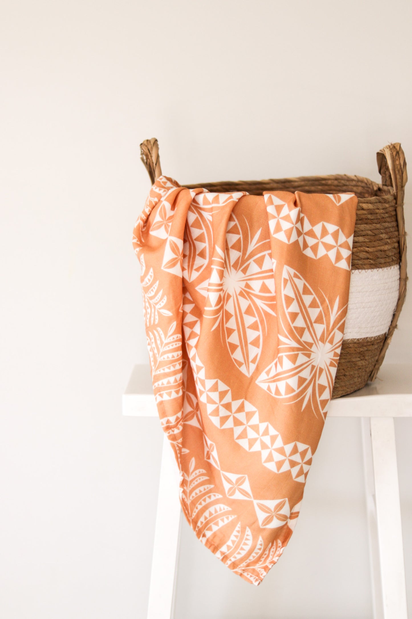 Lange en mousseline - Hiapo/Tapa (Niue) Orange