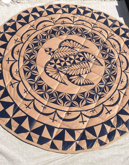 Tapis d'éveil rond pour bébé avec motifs polynésiens noir et beige